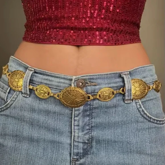 Vintage Gold Medallion Belt - Picture 2 of 13